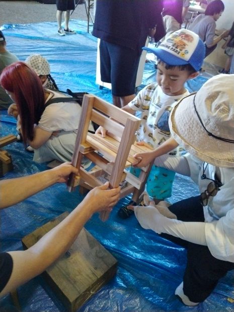 親子で木工イスづくり体験